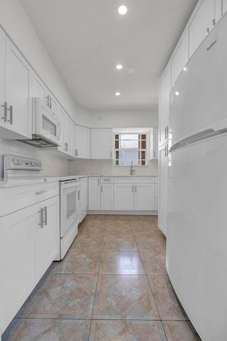 2100 N 57TH Avenue, Hollywood, FL 33021