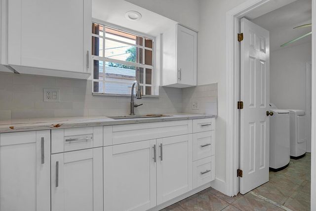2100 N 57TH Avenue, Hollywood, FL 33021