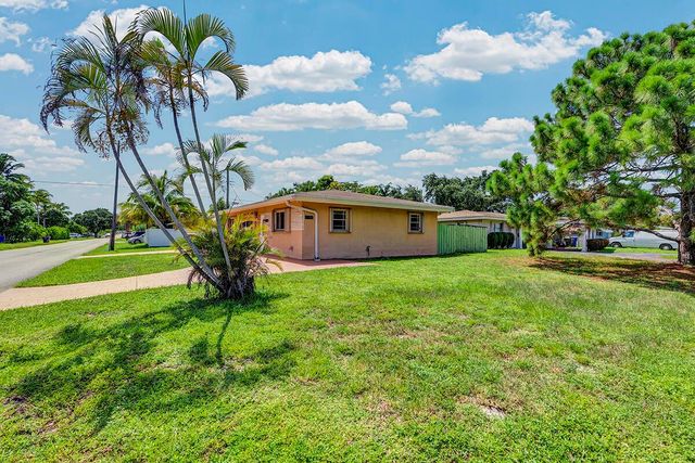 2100 N 57TH Avenue, Hollywood, FL 33021