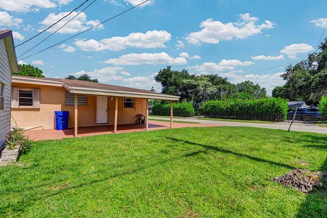 2100 N 57TH Avenue, Hollywood, FL 33021