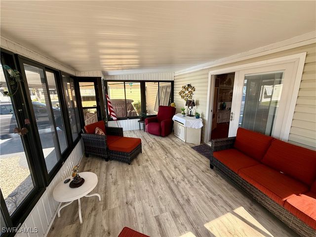 181 Sand DR 181, Naples, FL 34104