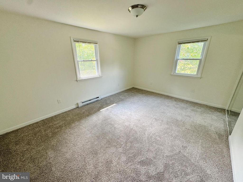 154 NIANTIC RD, Barto, PA 19504
