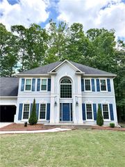 2105 Bentbrooke Trail, Lawrenceville, GA 30043