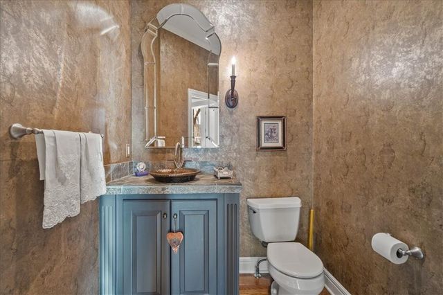 5402 W 141st Terrace, Leawood, KS 66224