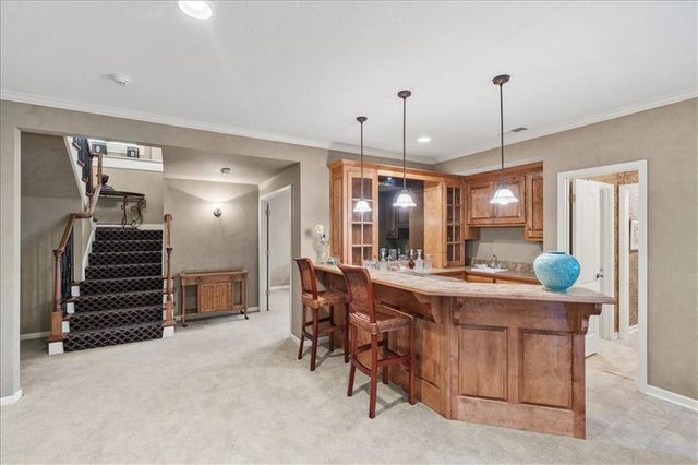 5402 W 141st Terrace, Leawood, KS 66224