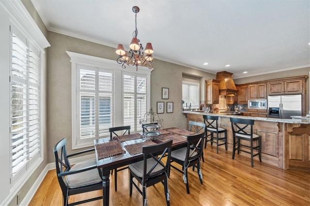 5402 W 141st Terrace, Leawood, KS 66224