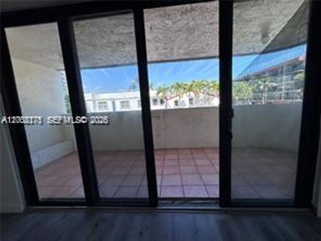 7740 Abbott Ave 2A, Miami Beach, FL 33141