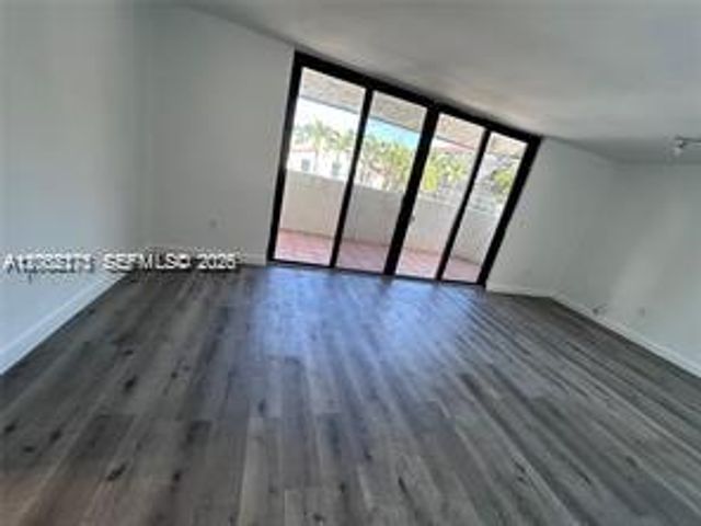 7740 Abbott Ave 2A, Miami Beach, FL 33141