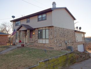 3924 & 3926 E 38th Street, Des Moines, IA 50317