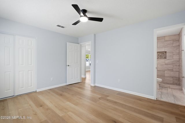 7925 PRAVER Drive E, Jacksonville, FL 32217