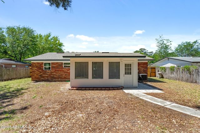 7925 PRAVER Drive E, Jacksonville, FL 32217