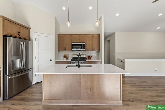 11709 Port Royal Drive, Papillion, NE 68046