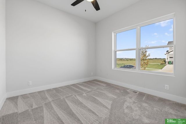 11709 Port Royal Drive, Papillion, NE 68046