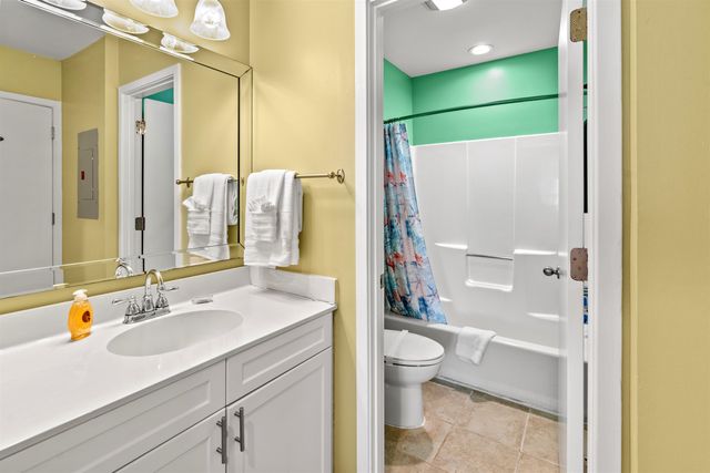 400 Melrose Pl Apt 14E, Myrtle Beach, SC 29572