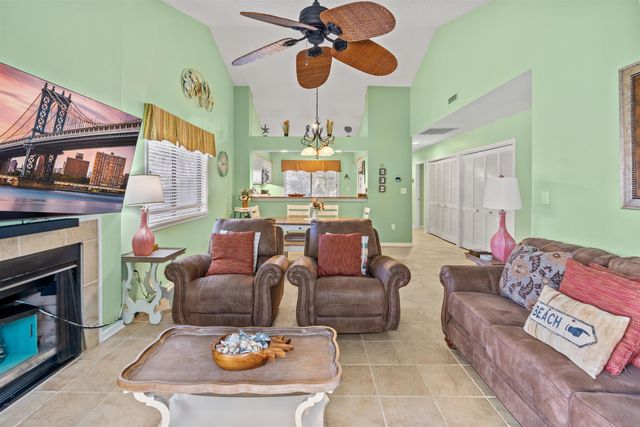 400 Melrose Pl Apt 14E, Myrtle Beach, SC 29572