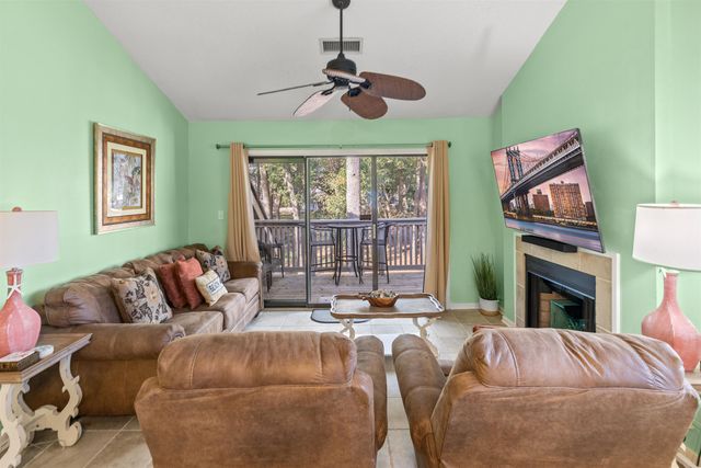 400 Melrose Pl Apt 14E, Myrtle Beach, SC 29572