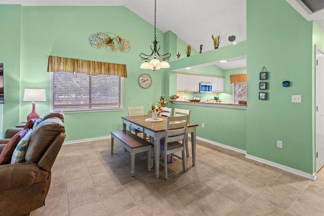 400 Melrose Pl Apt 14E, Myrtle Beach, SC 29572