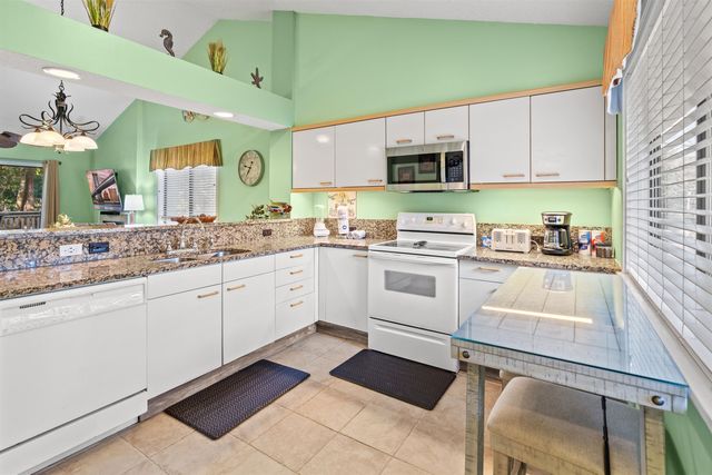 400 Melrose Pl Apt 14E, Myrtle Beach, SC 29572