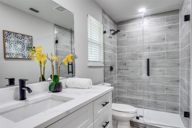 1609 Avenue B, Grand Prairie, TX 75051