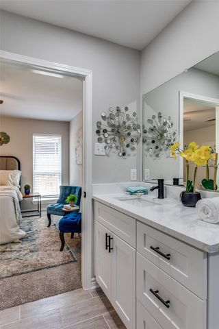 1609 Avenue B, Grand Prairie, TX 75051