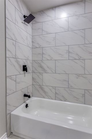 1609 Avenue B, Grand Prairie, TX 75051