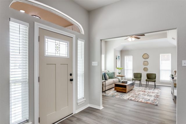 1609 Avenue B, Grand Prairie, TX 75051