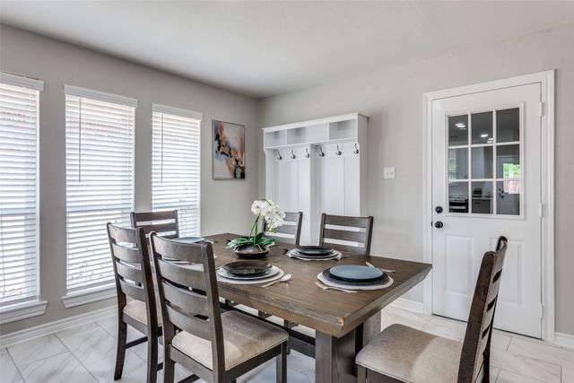 1609 Avenue B, Grand Prairie, TX 75051