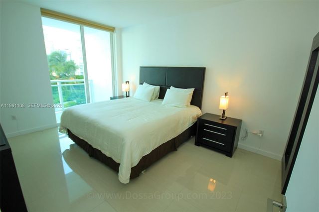 950 Brickell Bay Dr 1207, Miami, FL 33131