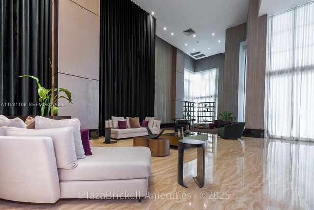 950 Brickell Bay Dr 1207, Miami, FL 33131