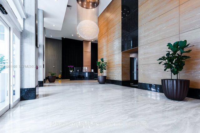 950 Brickell Bay Dr 1207, Miami, FL 33131