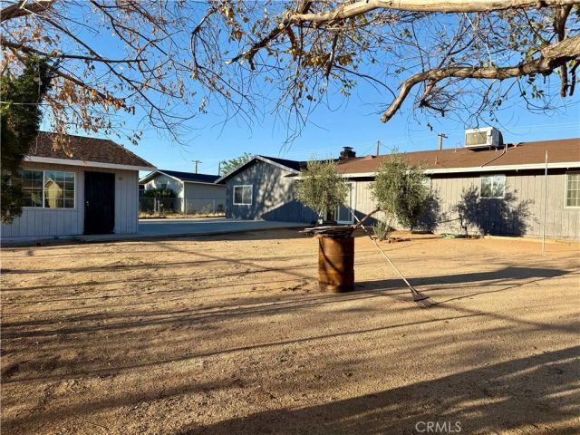11509 3rd Avenue, Hesperia, CA 92345