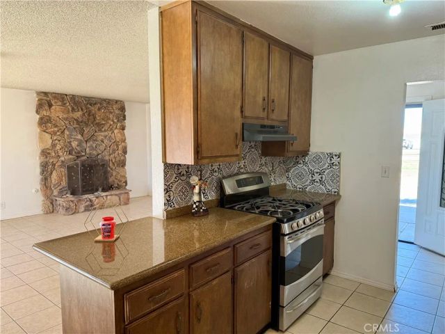 11509 3rd Avenue, Hesperia, CA 92345