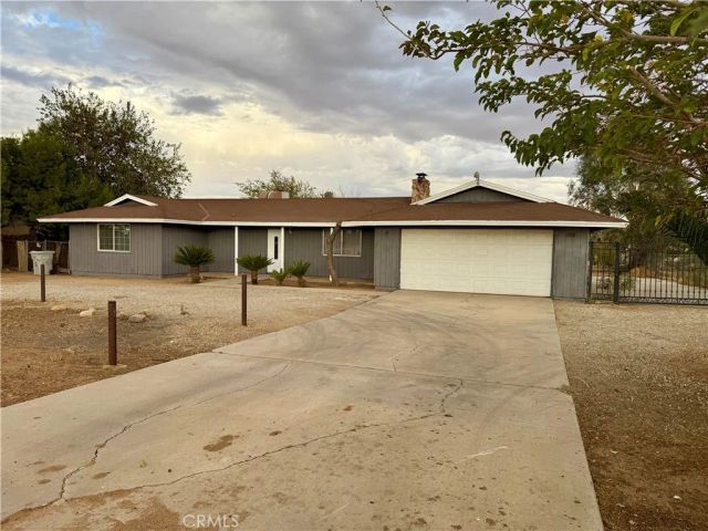 11509 3rd Avenue, Hesperia, CA 92345