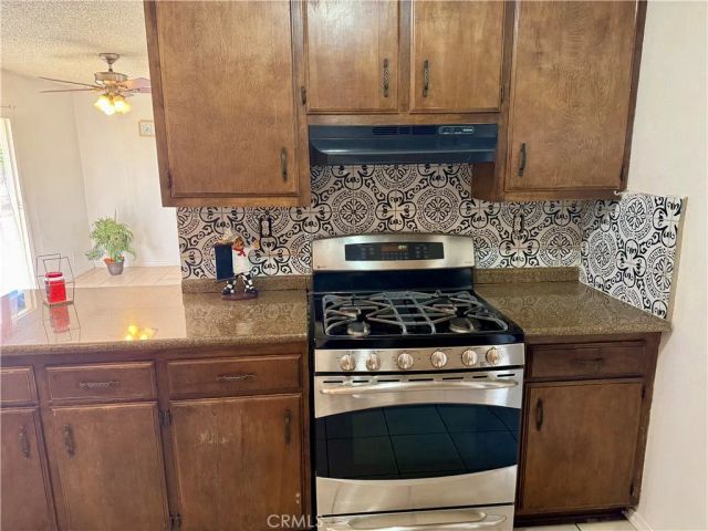 11509 3rd Avenue, Hesperia, CA 92345