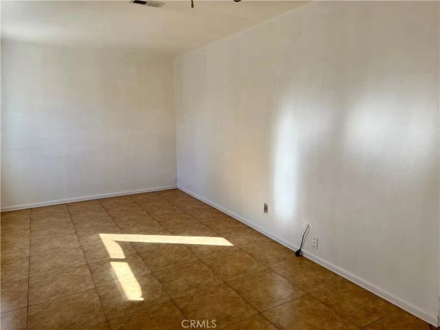 11509 3rd Avenue, Hesperia, CA 92345