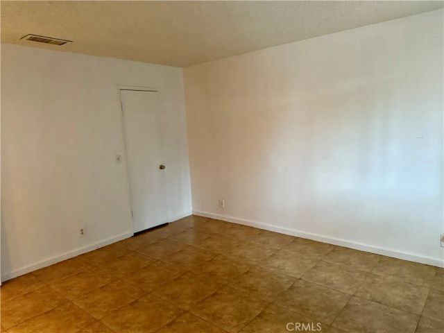 11509 3rd Avenue, Hesperia, CA 92345