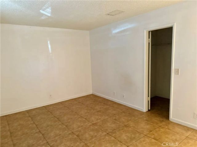 11509 3rd Avenue, Hesperia, CA 92345