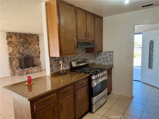 11509 3rd Avenue, Hesperia, CA 92345