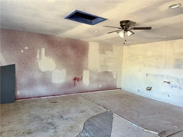 11509 3rd Avenue, Hesperia, CA 92345