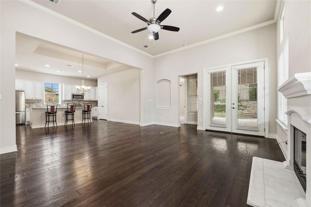 204 Delfino CIR, Lakeway, TX 78734