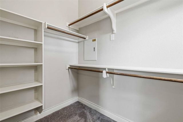 204 Delfino CIR, Lakeway, TX 78734