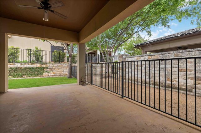 204 Delfino CIR, Lakeway, TX 78734