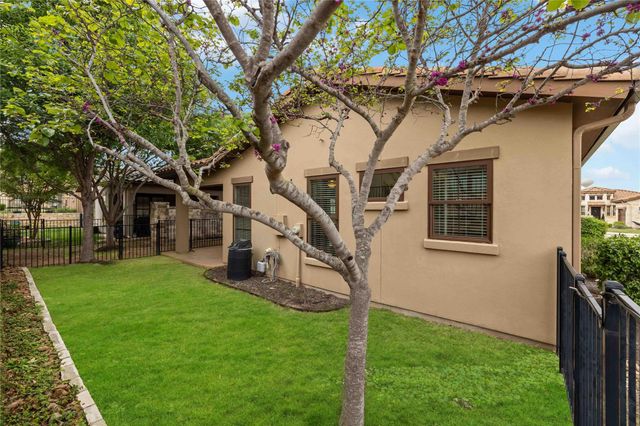 204 Delfino CIR, Lakeway, TX 78734
