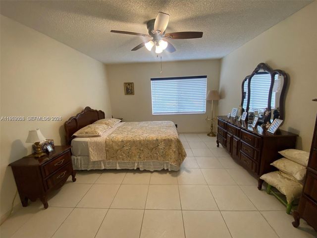 8089 Sweetbriar Way, Boca Raton, FL 33496