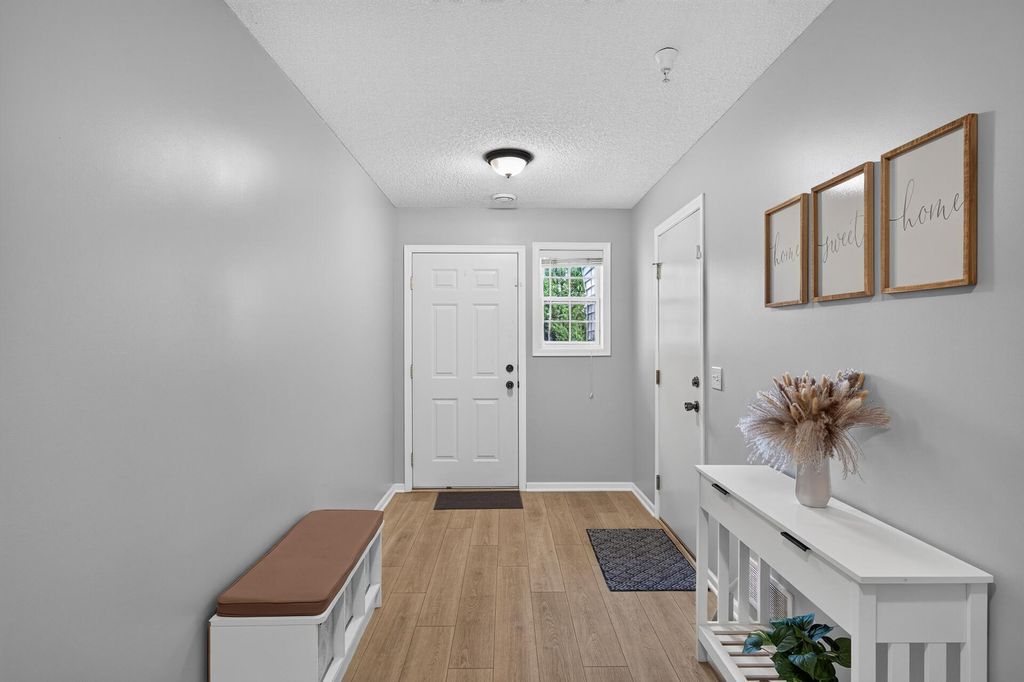 17679 Hackberry Court, Eden Prairie, MN 55347 — photo 2