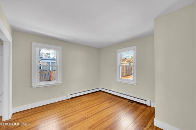 183 Vansant Avenue, Island Heights, NJ 08732