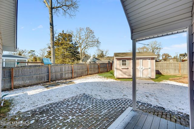 183 Vansant Avenue, Island Heights, NJ 08732