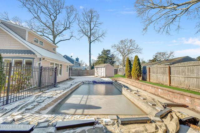 183 Vansant Avenue, Island Heights, NJ 08732