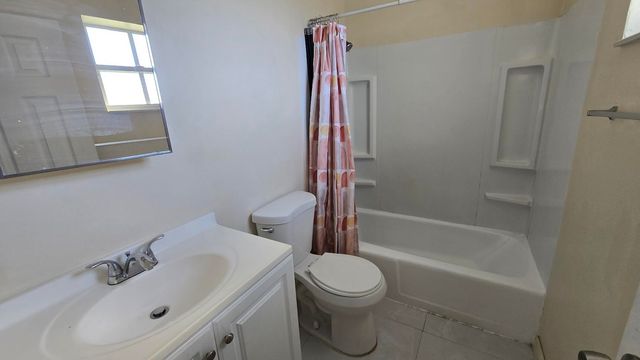 1290 NE 142nd Street 2, North Miami, FL 33161