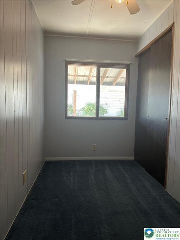 6 Indian Trail, Wind Gap Boro, PA 18091